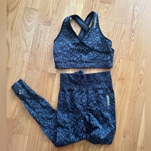 Gymshark Adapt Animal Matching Leggings and Sports Bra (Size small/medium)